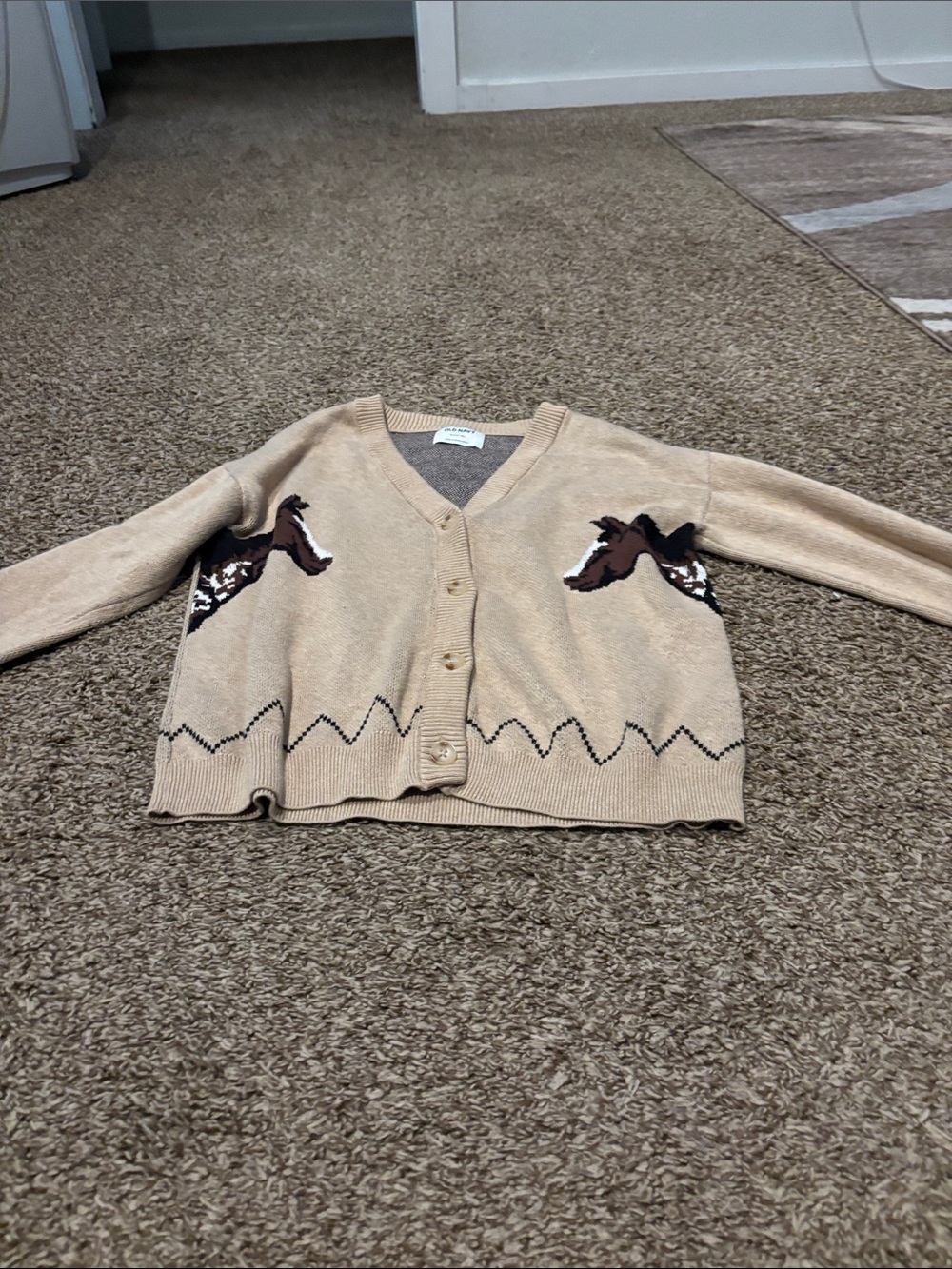 Old Navy Beige Horse Intarsia V-Neck Cardigan size 14/16